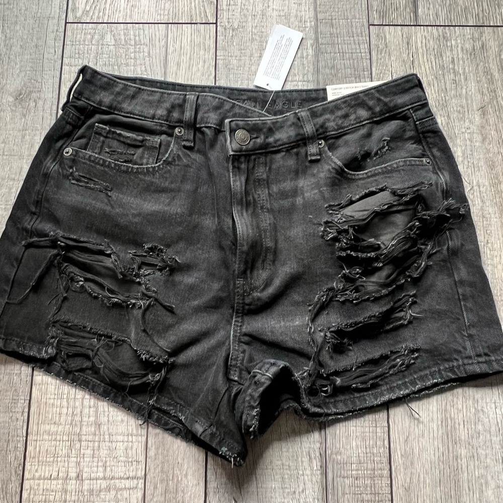 Women’s American Eagle Mom Short Size 10 NWT